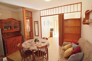 Nhà, 2 phòng ngủ, quang cảnh vườn | Phòng ăn