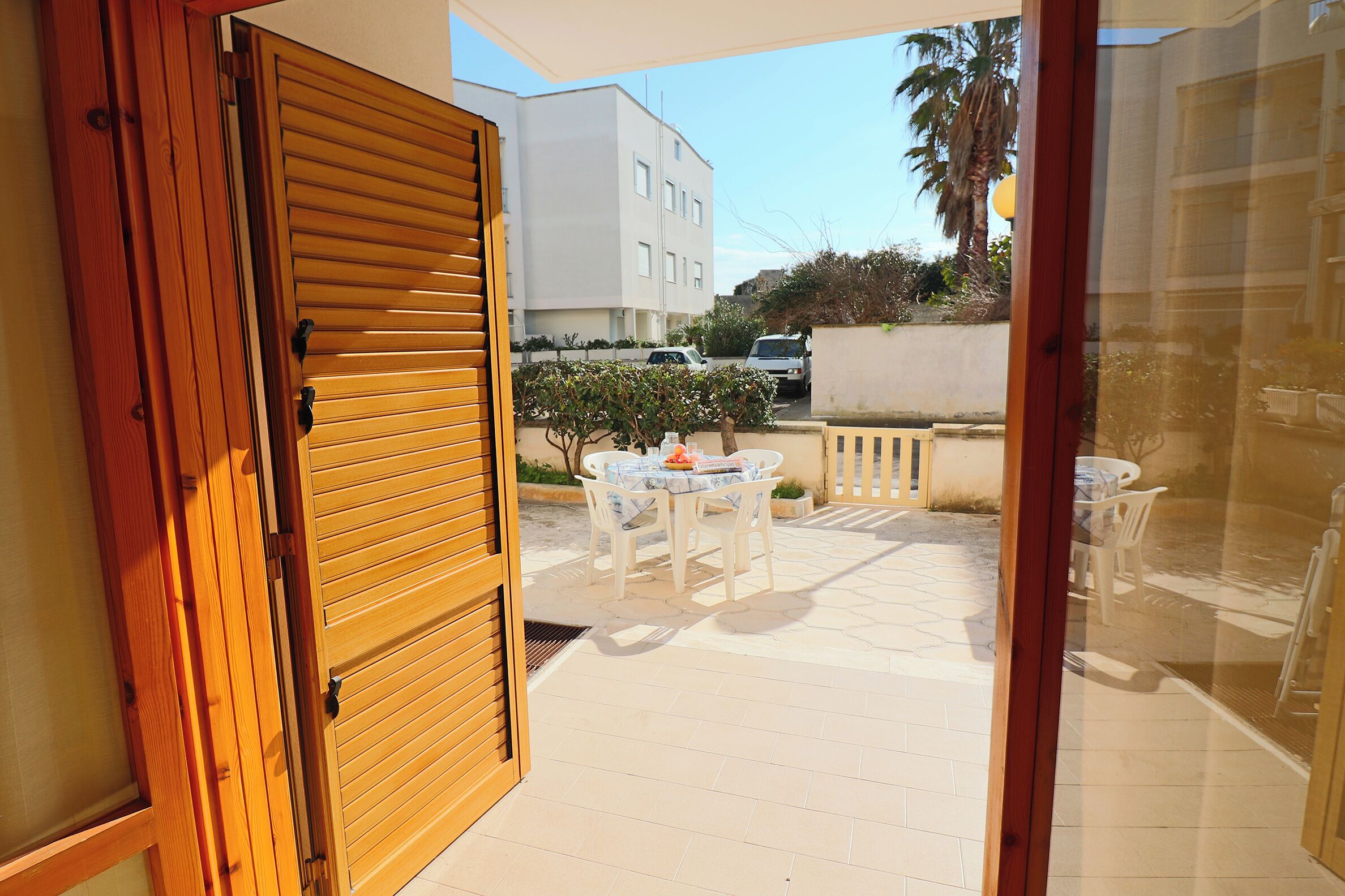 Casa, 2 quartos, vista para o jardim | Fachada