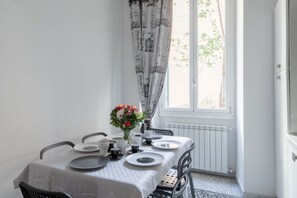 Dining - Termini Charming Apartment (Roma)