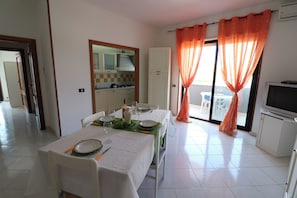 House, 2 Bedrooms, Balcony, City View | Dining - Giò Otranto Holiday Home for 6 People (Otranto)