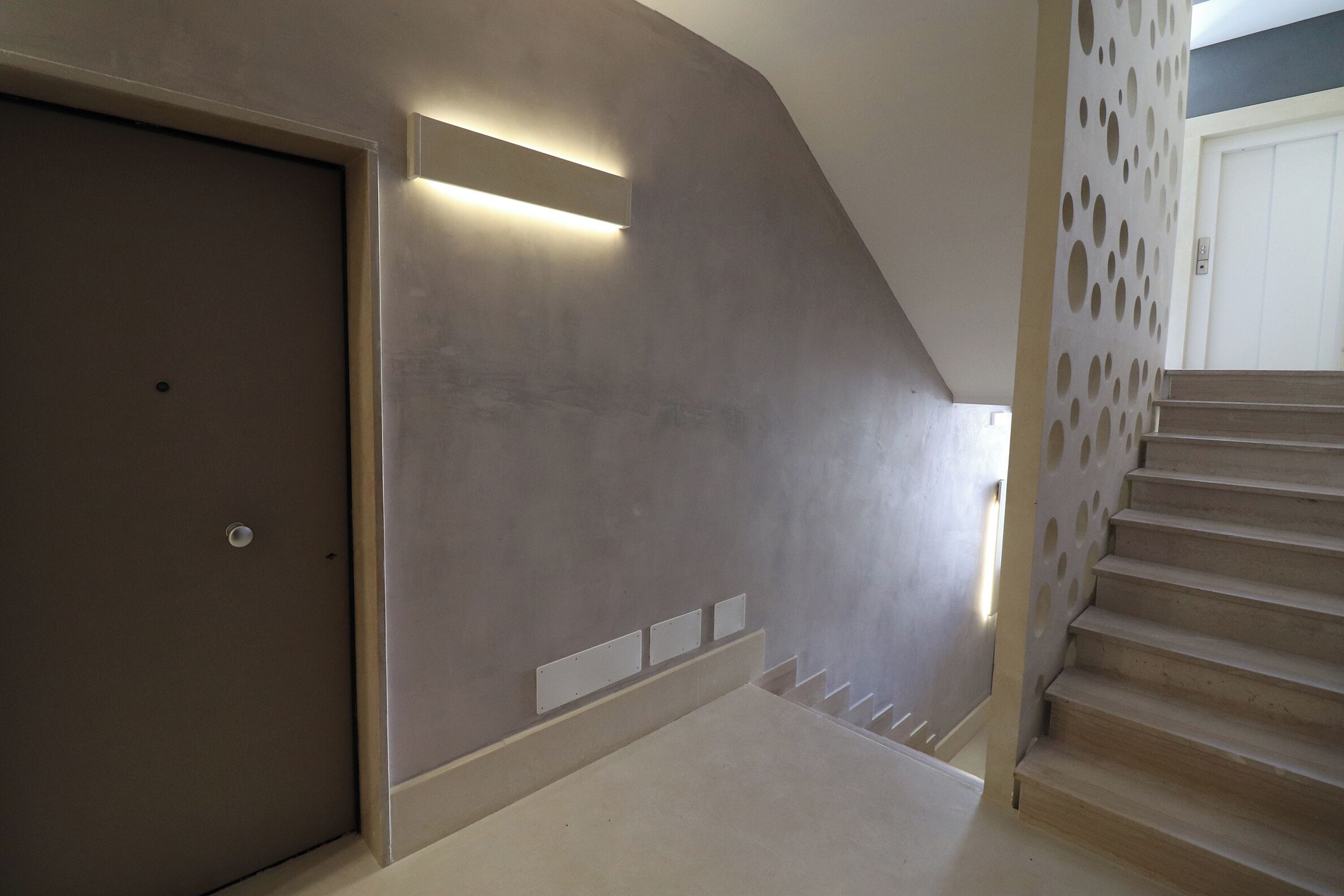 Casa, 2 habitaciones, balcón, vista a la ciudad | Vista frontal de la propiedad