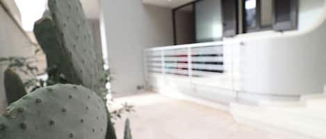Casa, 1 habitación, balcón, vista a la ciudad | Balcón