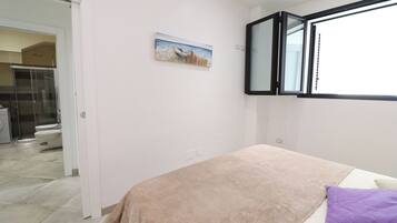 House, 1 Bedroom, Balcony, City View | 1 bedroom