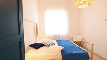 Casa, 1 quarto, sacada, vista para a cidade | 2 quartos, ferros/tábuas de passar roupa