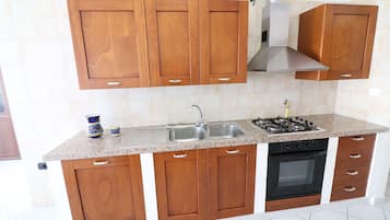 Ferienhaus, 1 Schlafzimmer, Balkon, Stadtblick | Innenbereich