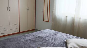 2 bedrooms, iron/ironing board