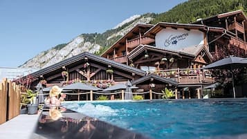 Indoor pool, outdoor pool