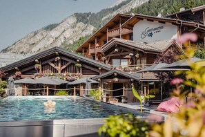 Innenpool, Außenpool