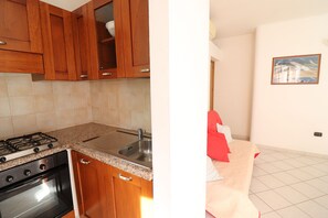 Casa, 2 habitaciones, balcón, vistas a la ciudad | Cocina privada