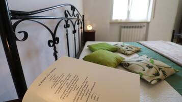 Ferienhaus, 2 Schlafzimmer, Balkon, Stadtblick | 2 Schlafzimmer, Bügeleisen/Bügelbrett