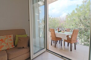 Ferienhaus, 2 Schlafzimmer, Balkon, Stadtblick | Unterkunftsgelände