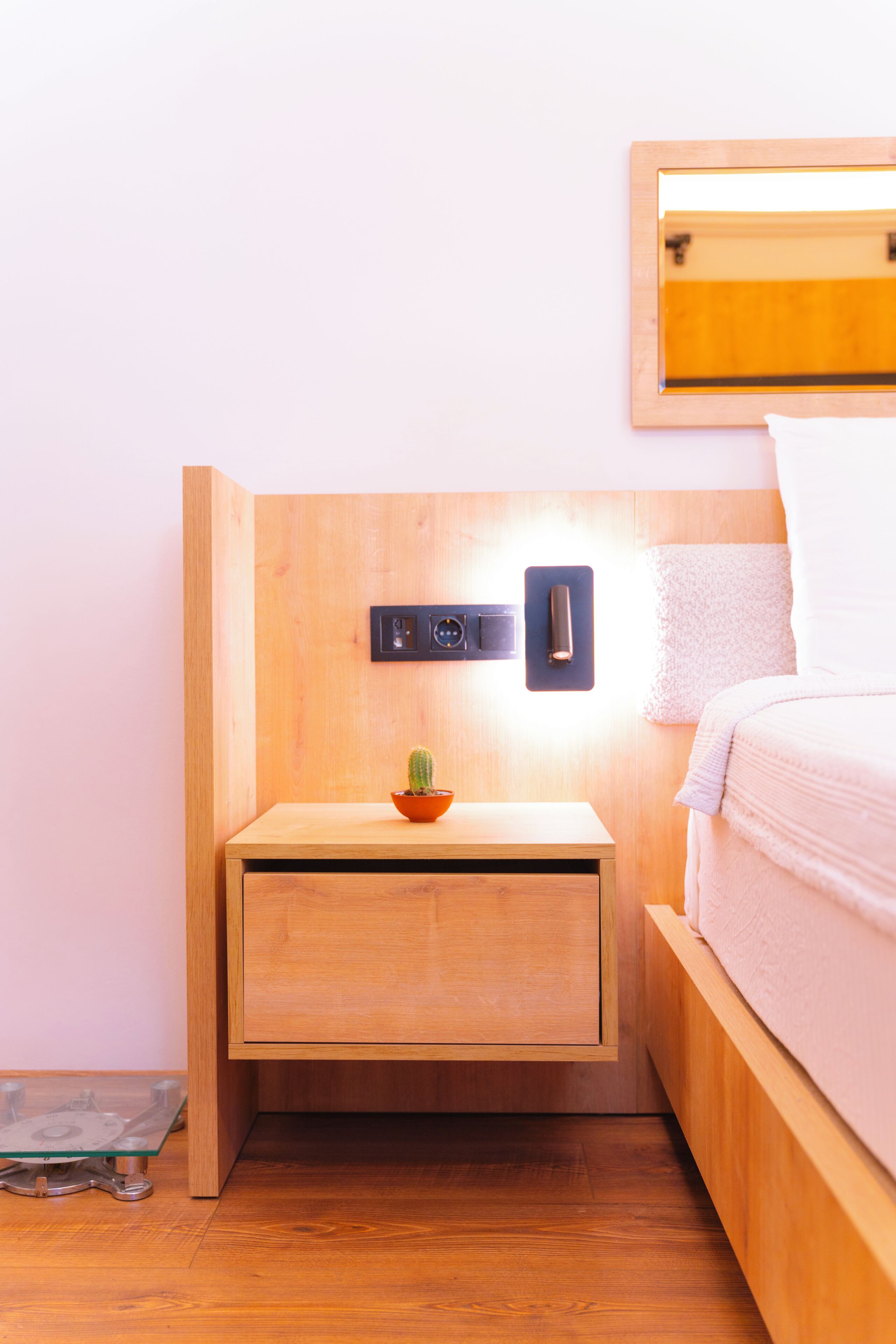 Minibar, in-room safe, free WiFi, bed sheets