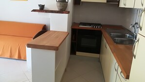 Hus, 2 soverom, balkong, hageutsikt | Innvendig