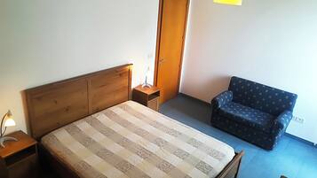 2 bedrooms