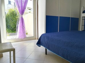 Casa, 3 camere da letto, vista giardino | 3 camere, ferro/asse da stiro
