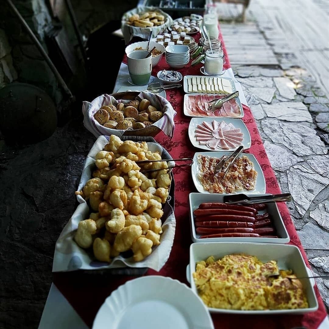 朝食ビュッフェ
