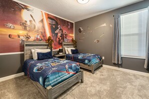 6 habitaciones, tabla de planchar con plancha, wifi y ropa de cama 