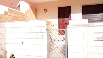 Ferienhaus, 2 Schlafzimmer, Balkon, Stadtblick | Aussenbereich