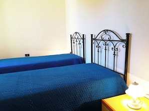 Villa, 3 chambres, vue sur le jardin | 3 chambres, fer et planche à repasser