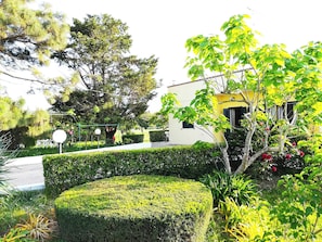 Villa, 3 chambres, vue sur le jardin | Terrain de l’hébergement 