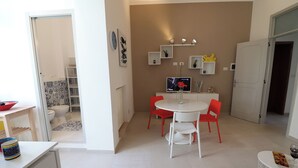 บ้านพัก, 1 ห้องนอน, ระเบียง, วิวเมือง | ภายใน