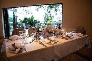 Banquet hall - Far Hills Country Hotel (Wilderness)