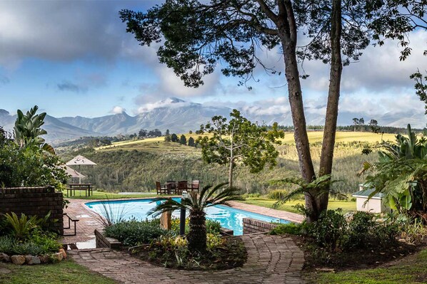 Property grounds - Far Hills Country Hotel (Wilderness)