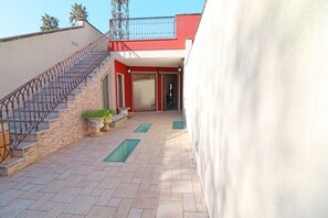 Ferienhaus, 1 Schlafzimmer, Balkon, Gartenblick | Eingangsbereich