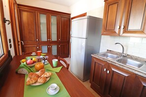 House, 1 Bedroom, Balcony, Garden View | Dining - Holiday Home Eva to Otranto Center 4 Places (Otranto)