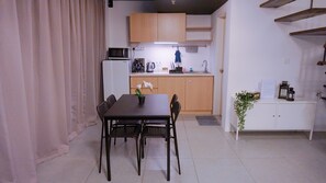 Dining - The Dwellings - Cormfy & cozy short break getaway (Damansara Perdana)
