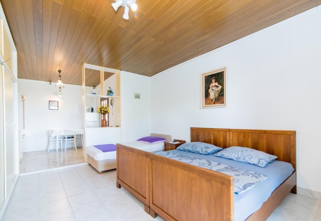 Studio (Superior Studio with Terrace) | 1 soverom, strykejern/-brett og sengetøy