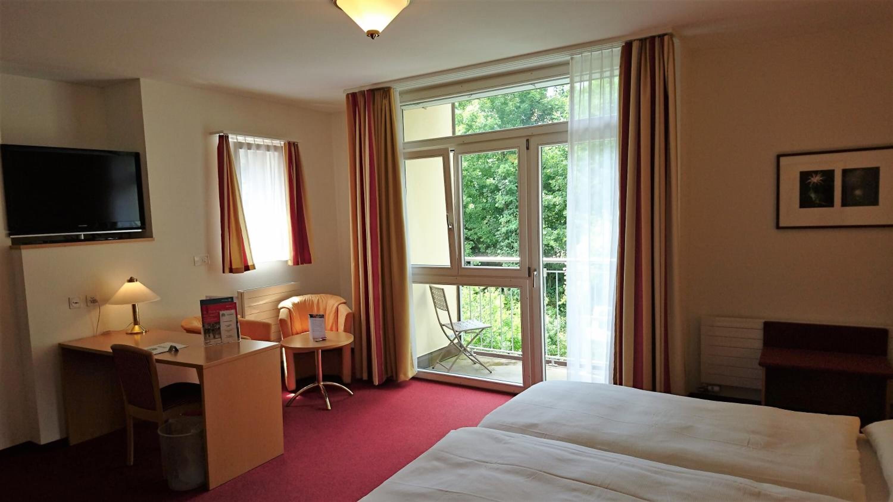 individually furnished, desk, laptop workspace, blackout curtains