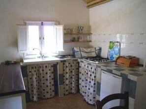 Chambre Double Standard, vue jardin | Coin cuisine privé