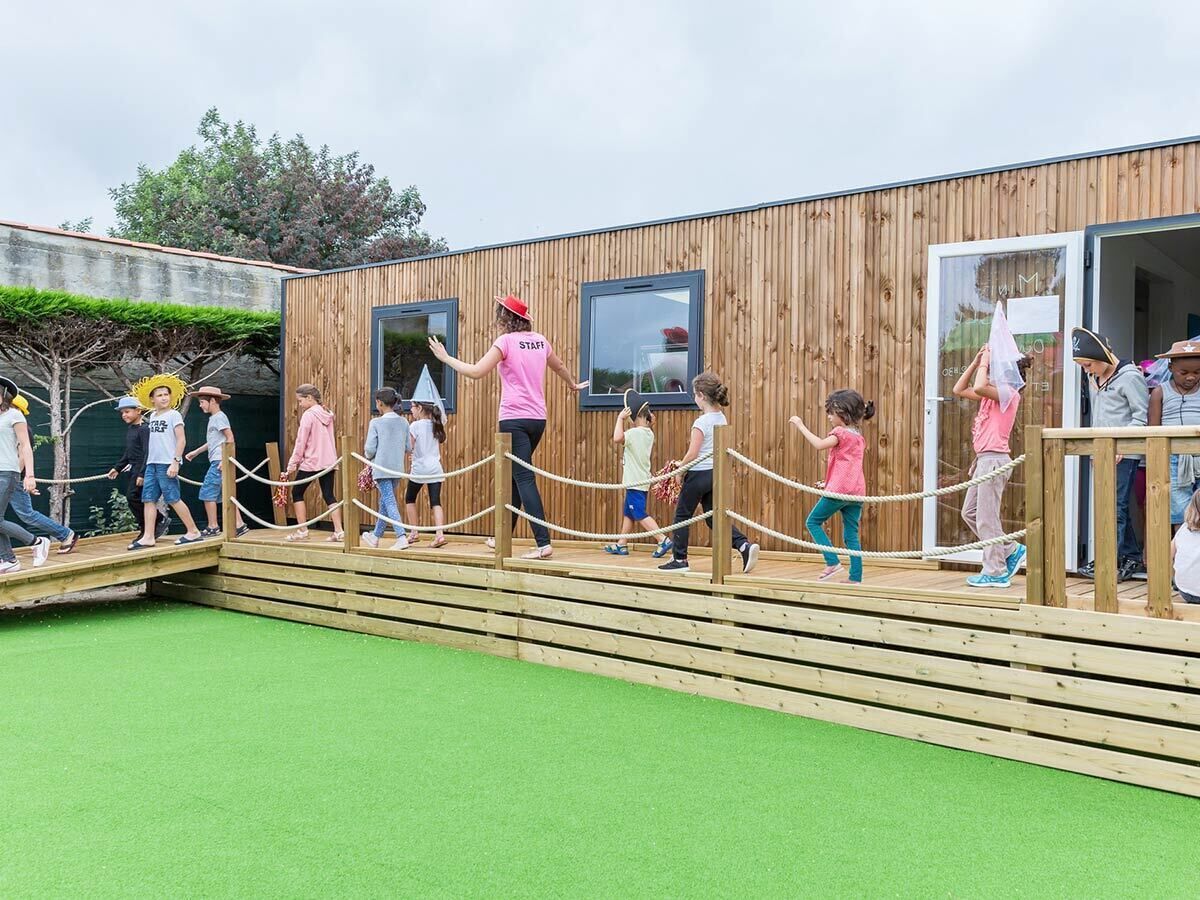 Área de juegos infantiles al aire libre