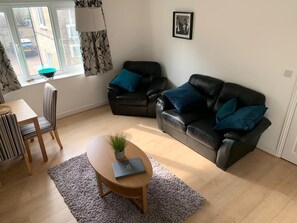 Apartment, 2 Bedrooms | Living room - Rivercourt FLAT 5 (Cambridge)