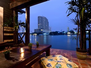 Property grounds - LOY LA Long Hotel (Bangkok)