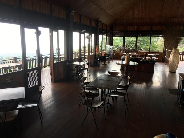 Dining - Kastuba Resort (Lembang)