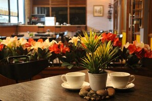 Dining - Kastuba Resort (Lembang)