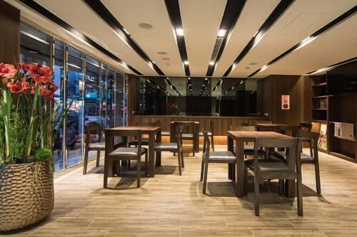 Huada Hotel