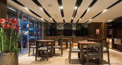 Huada Hotel