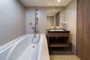 Room - Huada Hotel (Taipei)