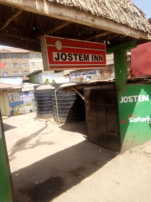 Property entrance - Jostem Inn (Ruiru)