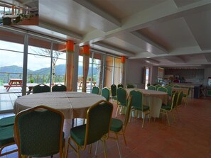 Dining - Dream World Resort (Ranau)
