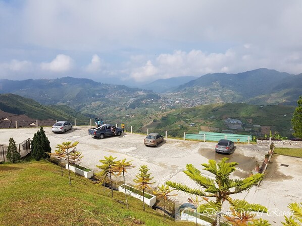 Property grounds - Dream World Resort (Ranau)