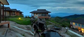 Dream World Resort