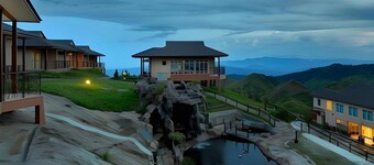Dream World Resort