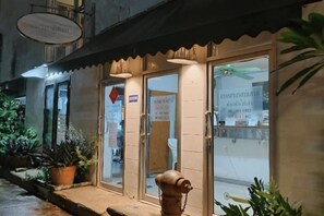 星評価なしの画像、2 / 3、ボタン