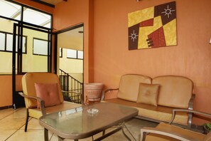 Terrace/patio - Hotel y Suites el Refugio de don Carlos (Zacatecas)