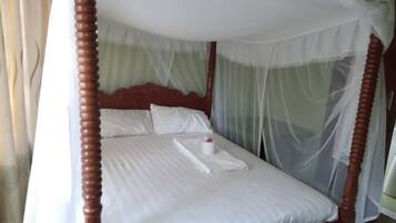 Setrika/meja setrika, Wi-Fi gratis, dan seprai linen