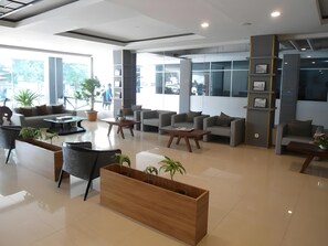 Lobby - New Moonlight Hotel (Bandung)
